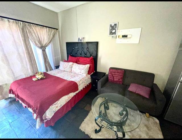 1 BEDROOM APARTMENT FOR SALE IN DASSIE RAND